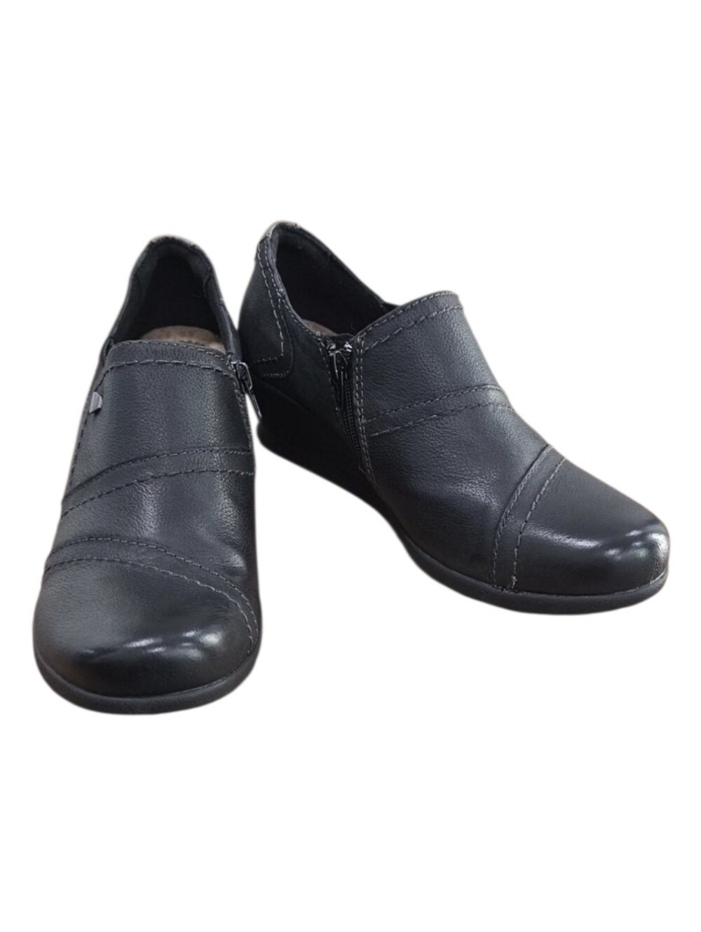 EUC. Earth Origins Women's Salma Black Leather Zipper Wedge Heels. Size 9.5